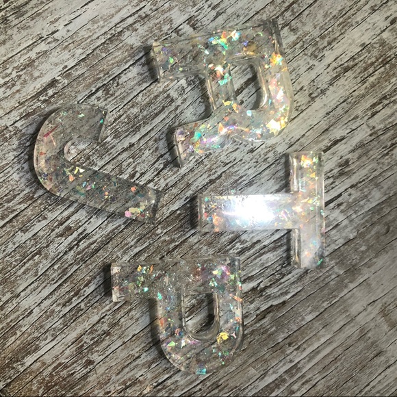 Aurora Rainbow Confetti Custom Letter Keychain - Picture 16 of 17